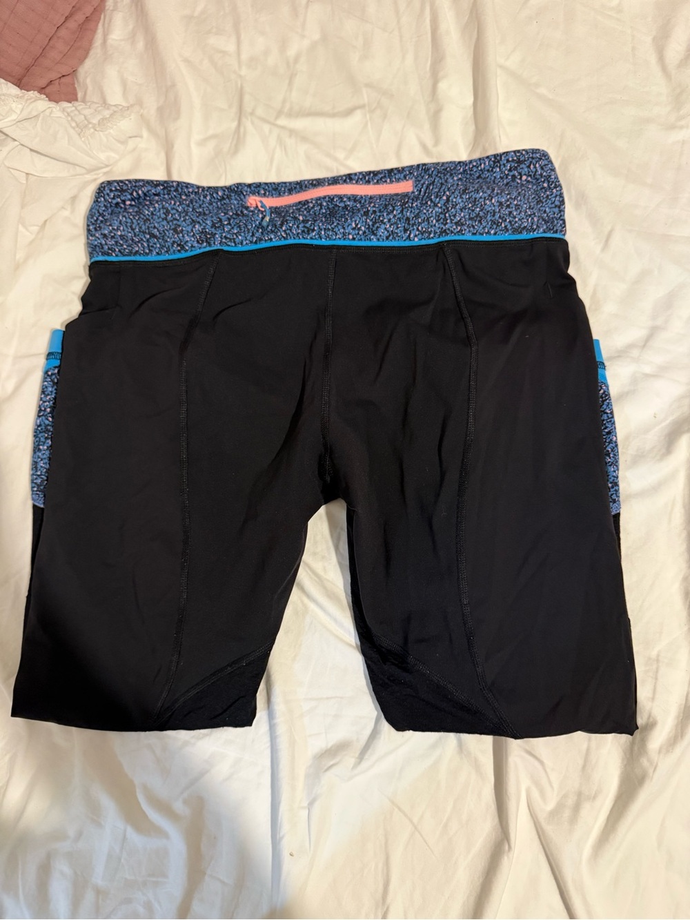 lululemon athletica Black capri with Speckled Blue Waistband and Coral Zip